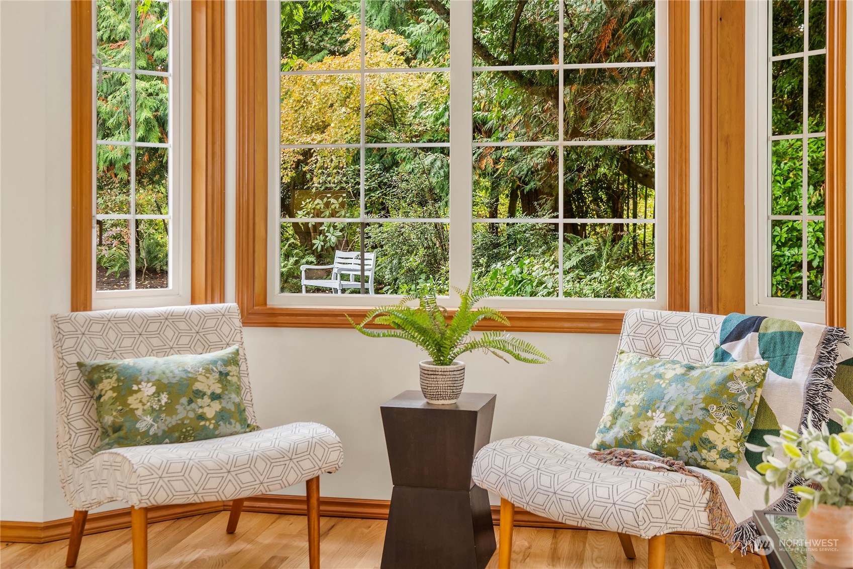 9727 45th Avenue Southwest Seattle, WA 98136 - Photo 11 of 39 Gallery Image 11