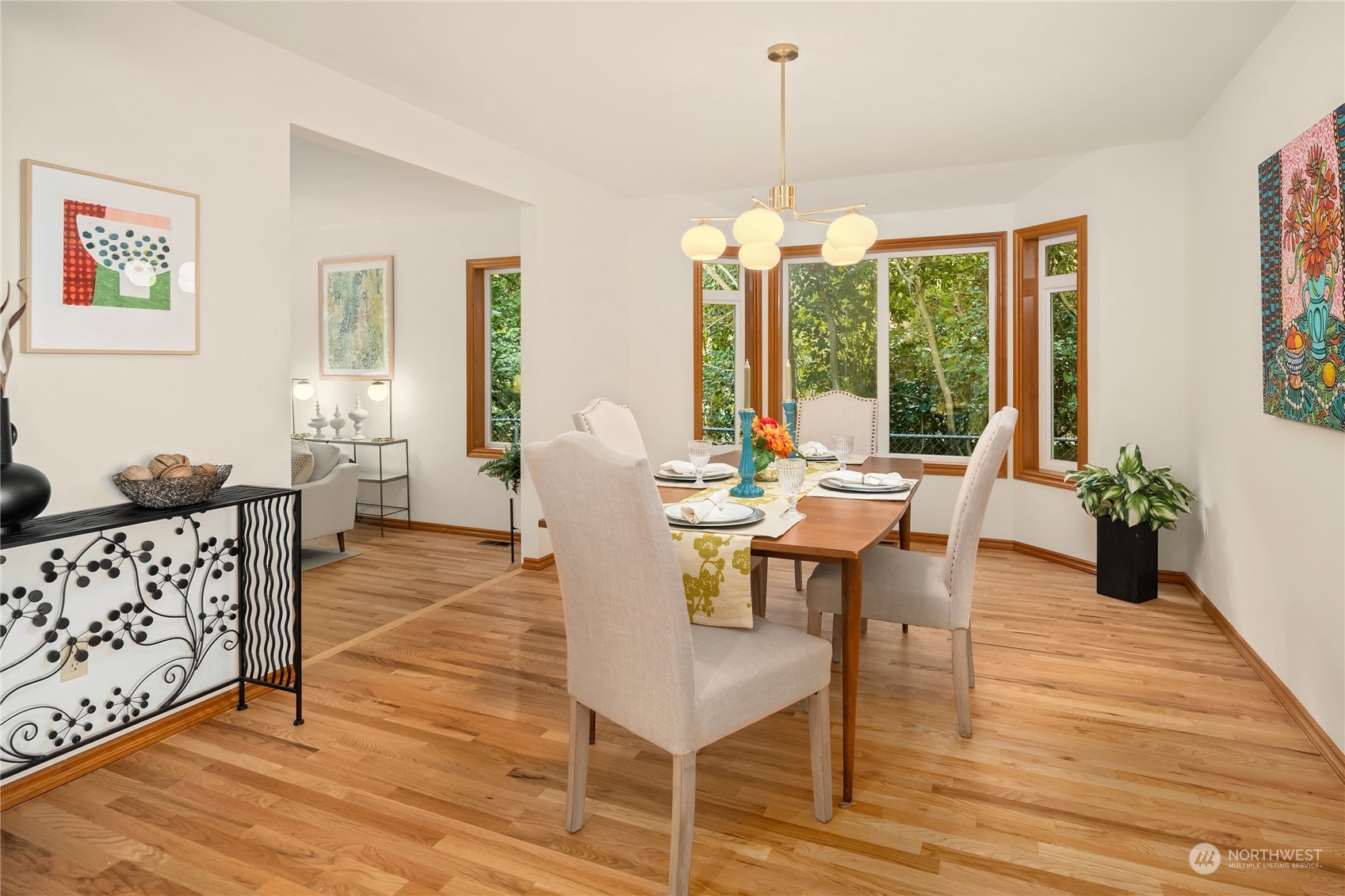 9727 45th Avenue Southwest Seattle, WA 98136 - Photo 12 of 39 Gallery Image 12