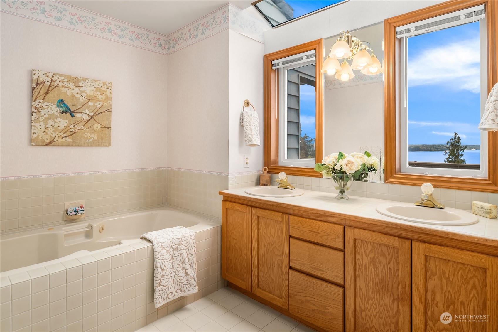 9727 45th Avenue Southwest Seattle, WA 98136 - Photo 25 of 39 Gallery Image 25