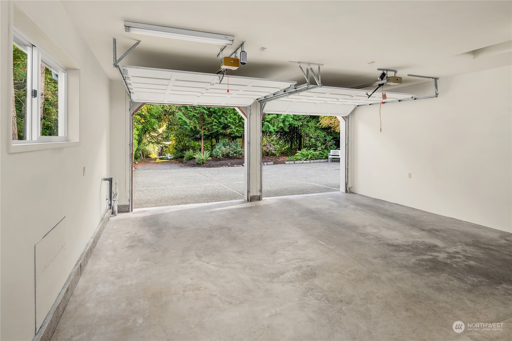 9727 45th Avenue Southwest Seattle, WA 98136 - Photo 32 of 39 Gallery Image 32