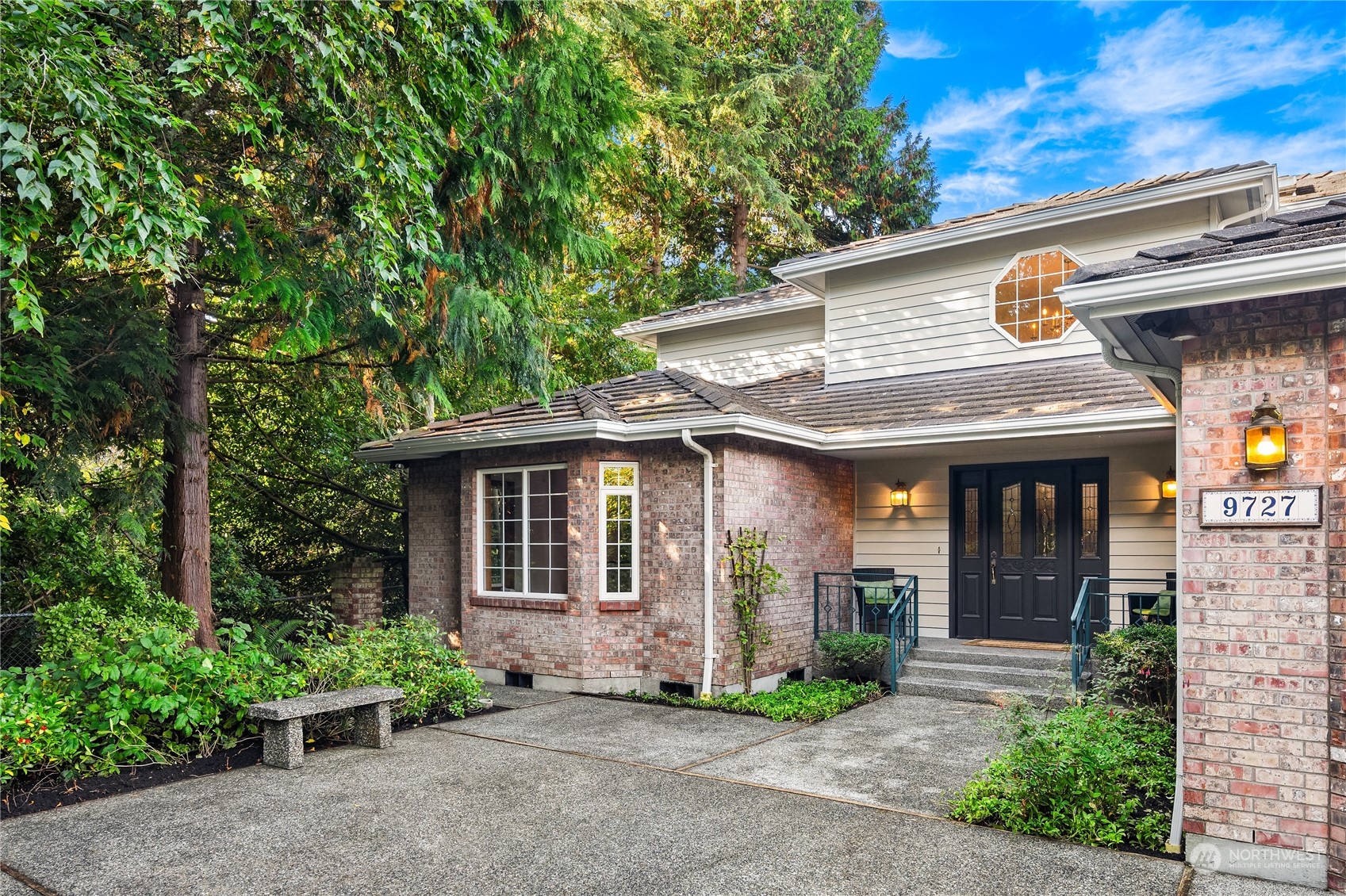 9727 45th Avenue Southwest Seattle, WA 98136 - Photo 6 of 39 Gallery Image 6
