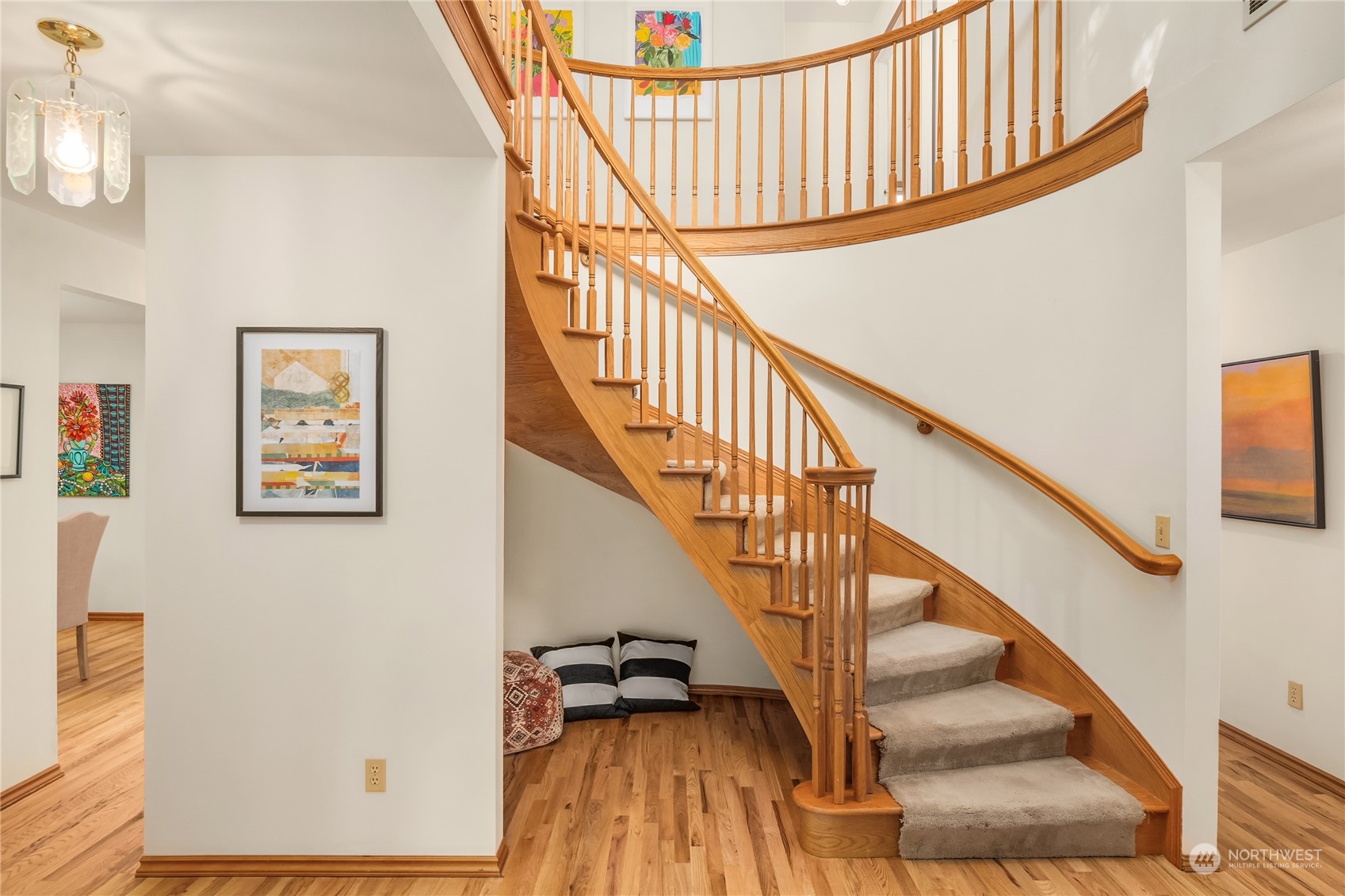 9727 45th Avenue Southwest Seattle, WA 98136 - Photo 9 of 39 Gallery Image 9