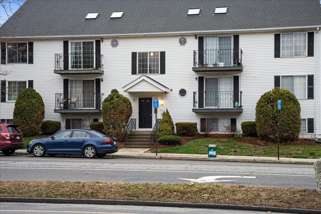 155 Hamilton Street, Unit 3 Worcester, MA 01604 - Photo 33 of 34