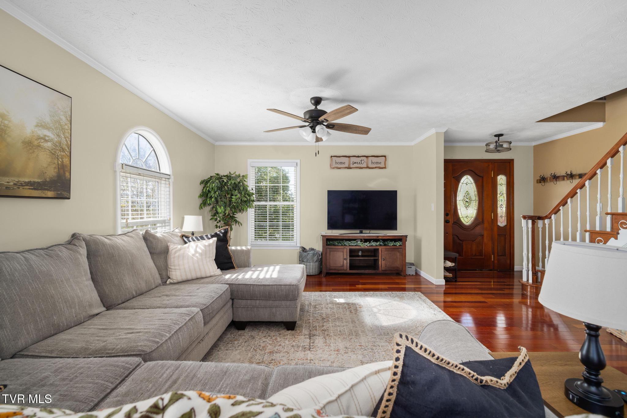160 Deerchase Lane Chuckey, TN 37641 - Photo 12 of 61 Living room
