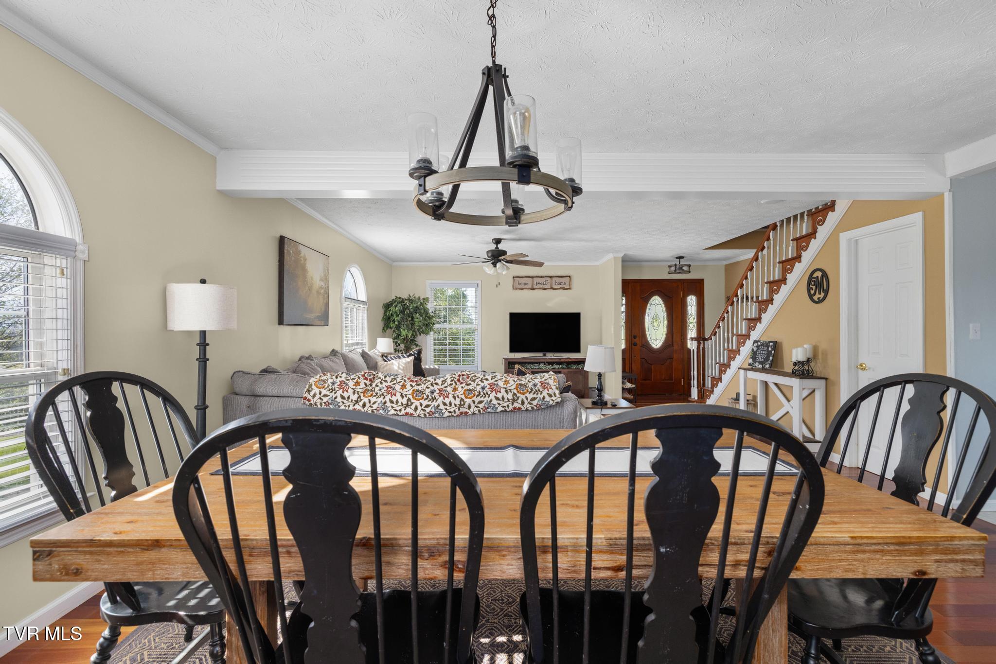 160 Deerchase Lane Chuckey, TN 37641 - Photo 14 of 61 Dining into living room