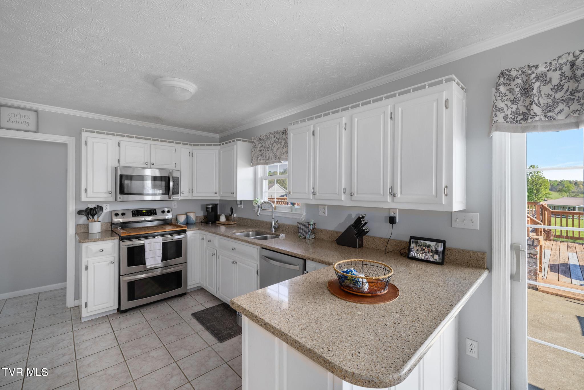 160 Deerchase Lane Chuckey, TN 37641 - Photo 18 of 61 Kitchen