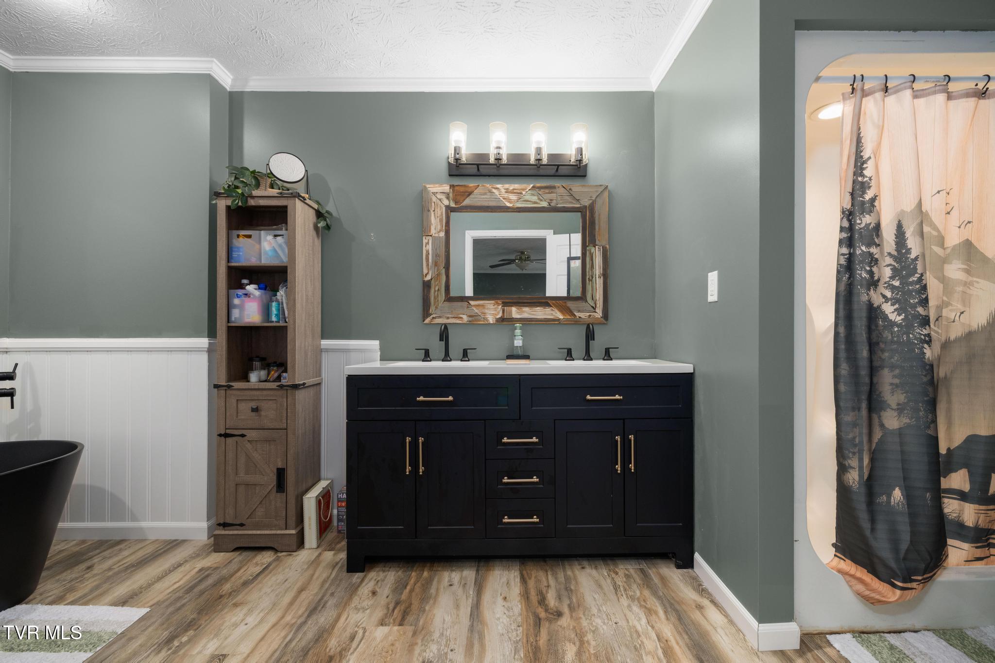 160 Deerchase Lane Chuckey, TN 37641 - Photo 24 of 61 Primary bathroom