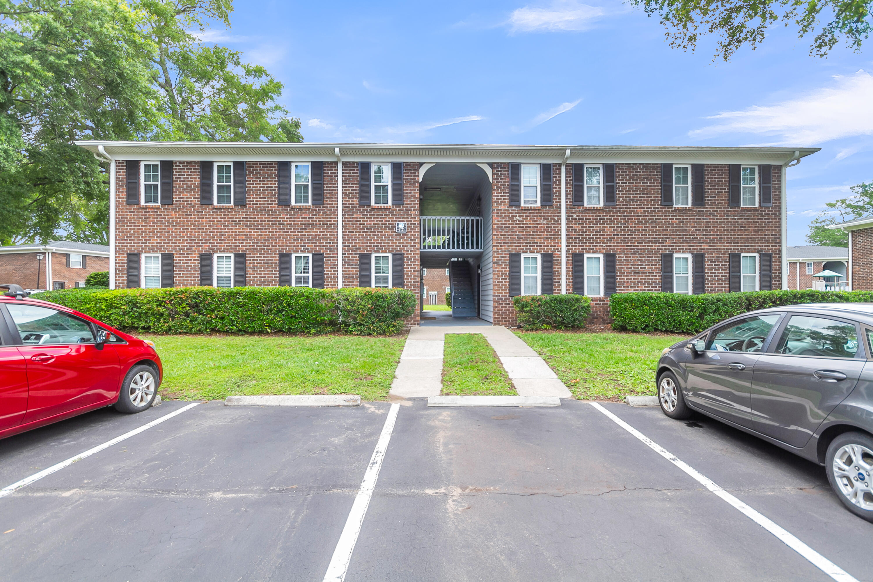 21 Rivers Point Row, Unit 17G Charleston, SC 29412 - Photo 1 of 22 CREM - 21 Rivers Point Unit 17G-2