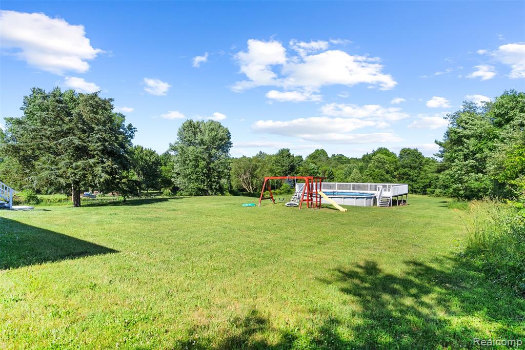7900 Wiggins Road Howell, MI 48855 - Photo 36 of 39