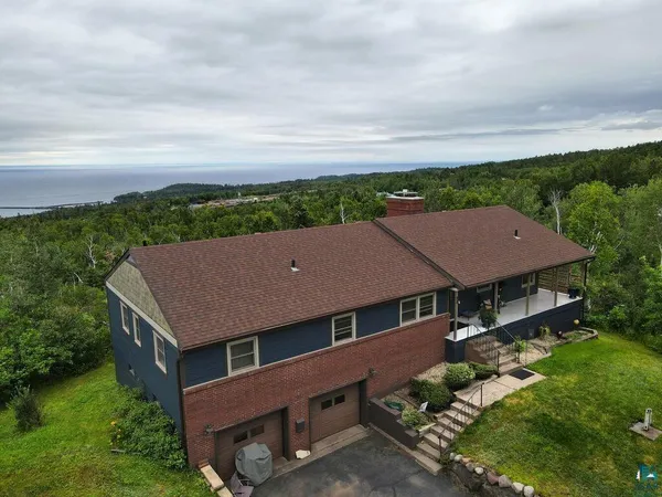 $416,000 | 7 Kent Lane, Silver Bay, MN 55614