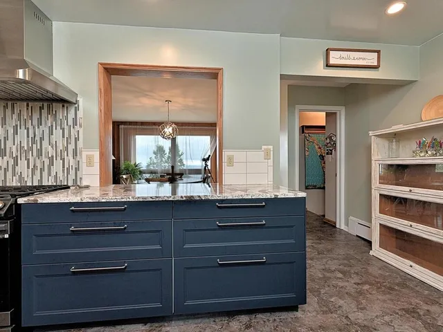 $429,900 | 7 Kent Lane, Silver Bay, MN 55614