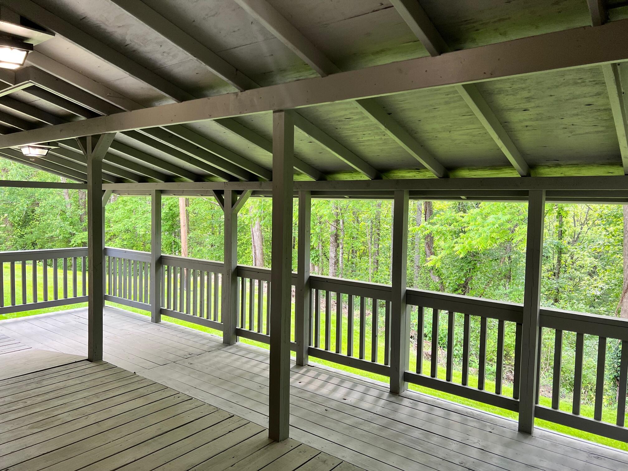 174 Hamilton Road Elizabethton, TN 37643 - Photo 20 of 31 Covered.Back