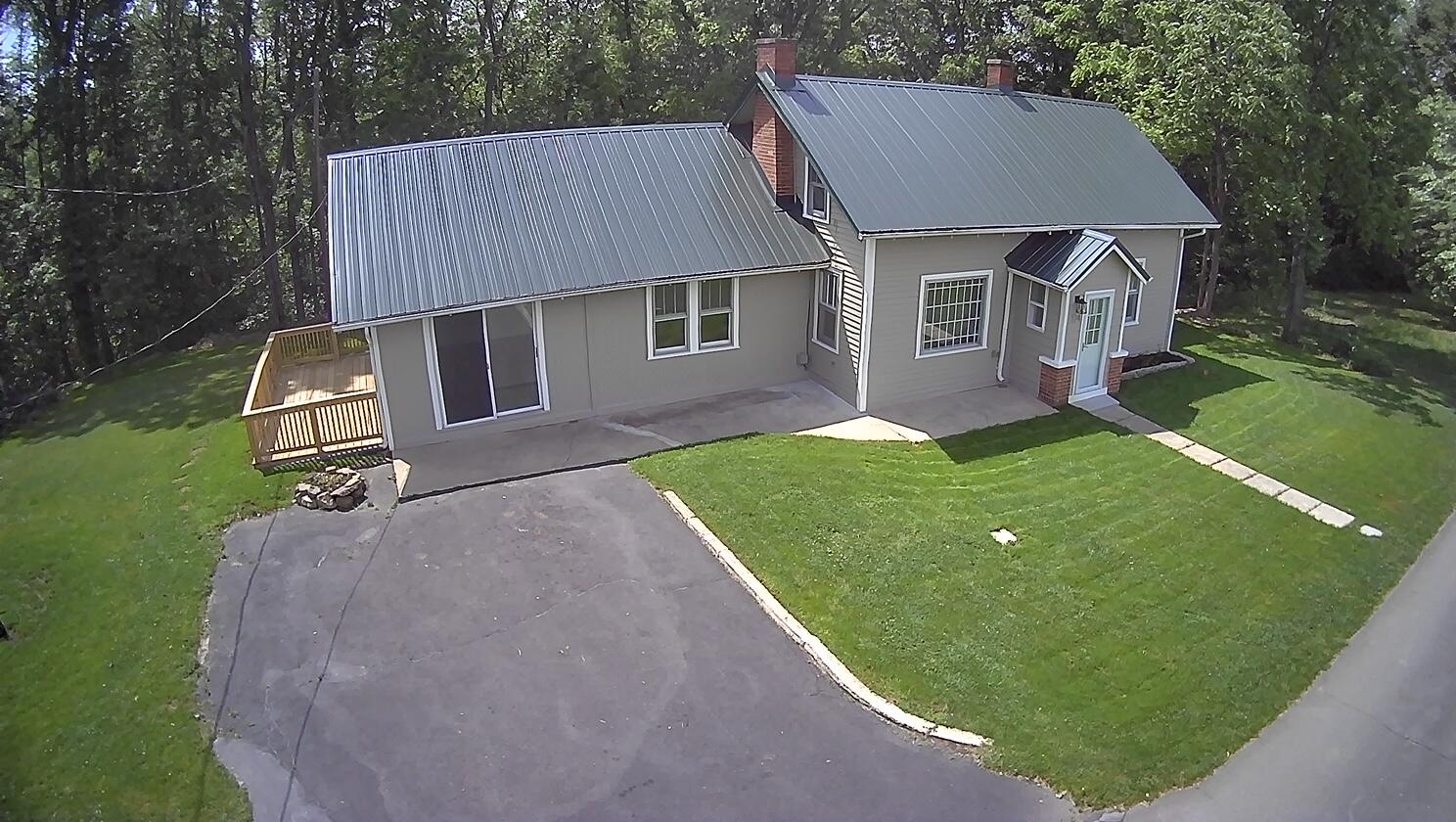 174 Hamilton Road Elizabethton, TN 37643 - Photo 29 of 31 Roof
