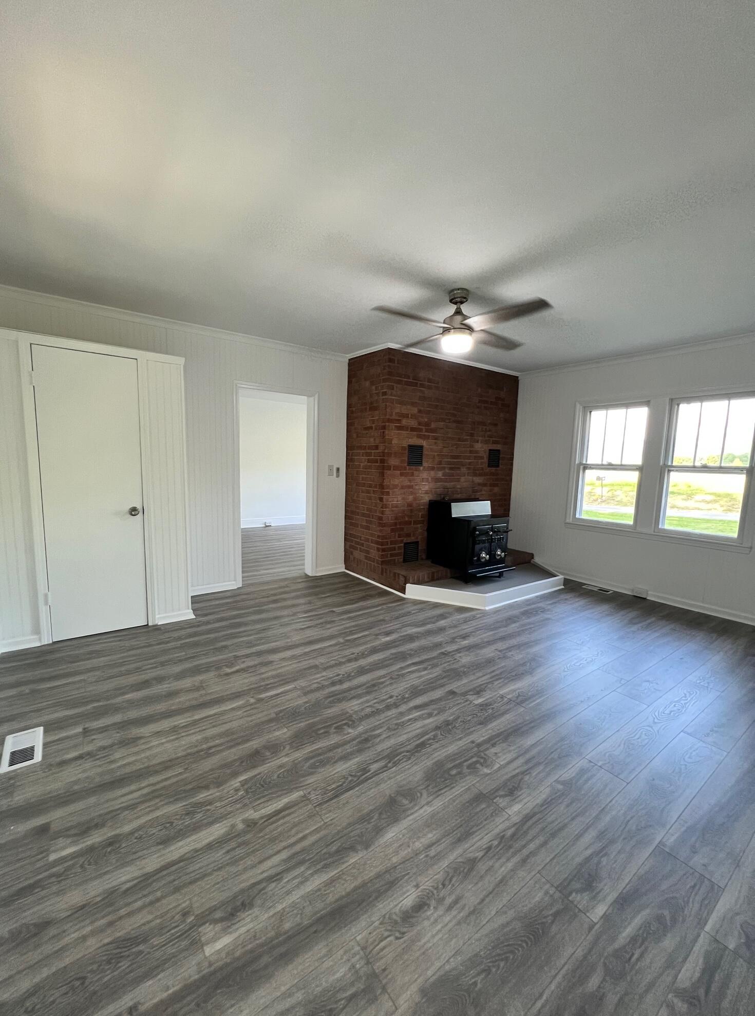 174 Hamilton Road Elizabethton, TN 37643 - Photo 8 of 31 Den
