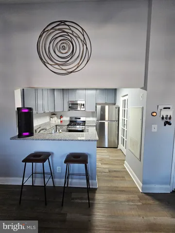 $1,850 | 20332 Beechwood Terrace, Unit 300, Ashburn, VA 20147