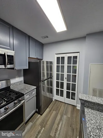 $1,850 | 20332 Beechwood Terrace, Unit 300, Ashburn, VA 20147