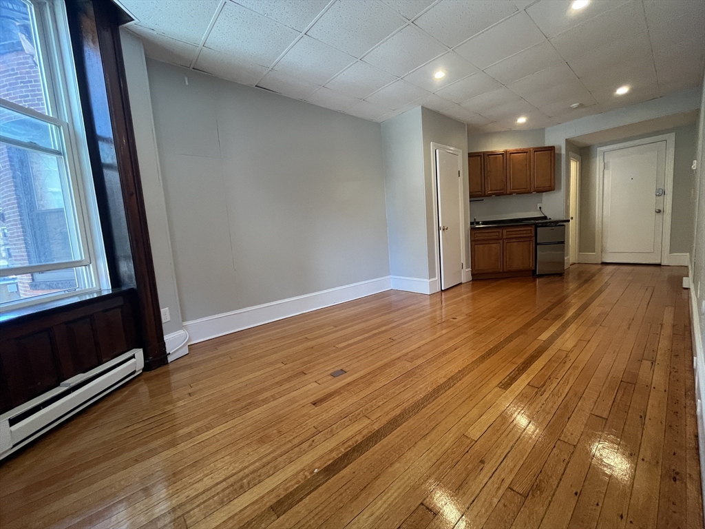 868 Beacon Street, Unit 2 Boston, MA 02215 - Photo 2 of 3