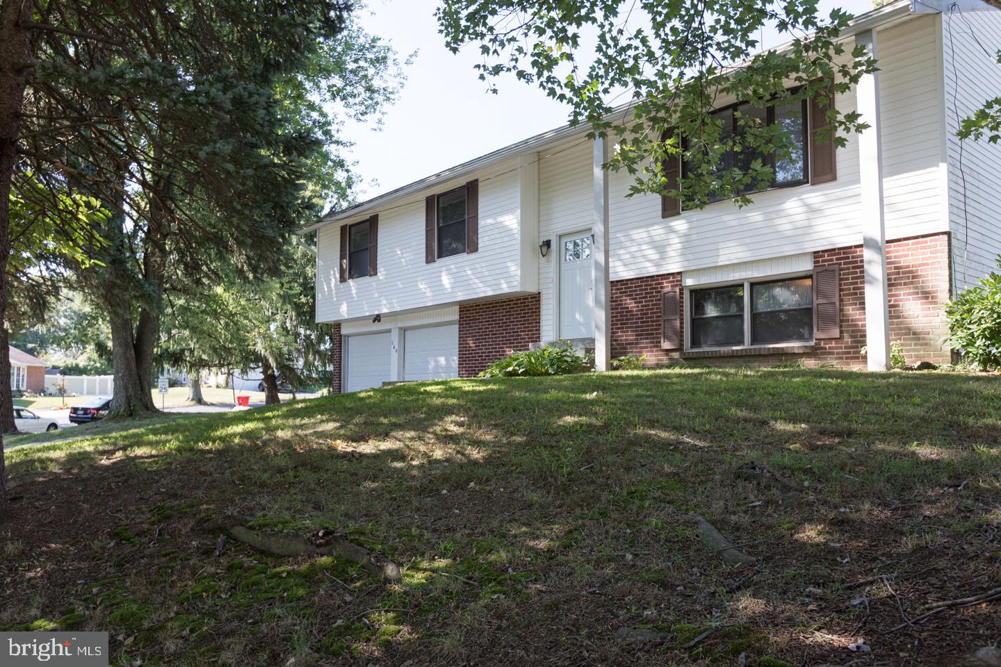560 Lowell Road Warminster, PA 18974 - Photo 1 of 50