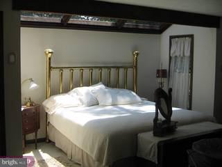427 Norfolk Road Flourtown, PA 19031 - Photo 3 of 6