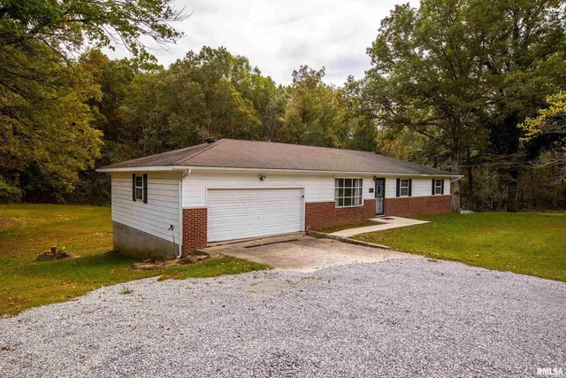 $229,000 | 8375 Highway 145, Harrisburg, IL 62946