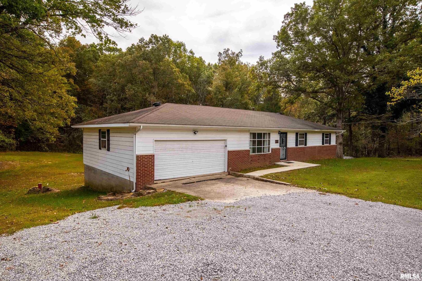 8375 Highway 145 Harrisburg, IL 62946 - Photo 2 of 43