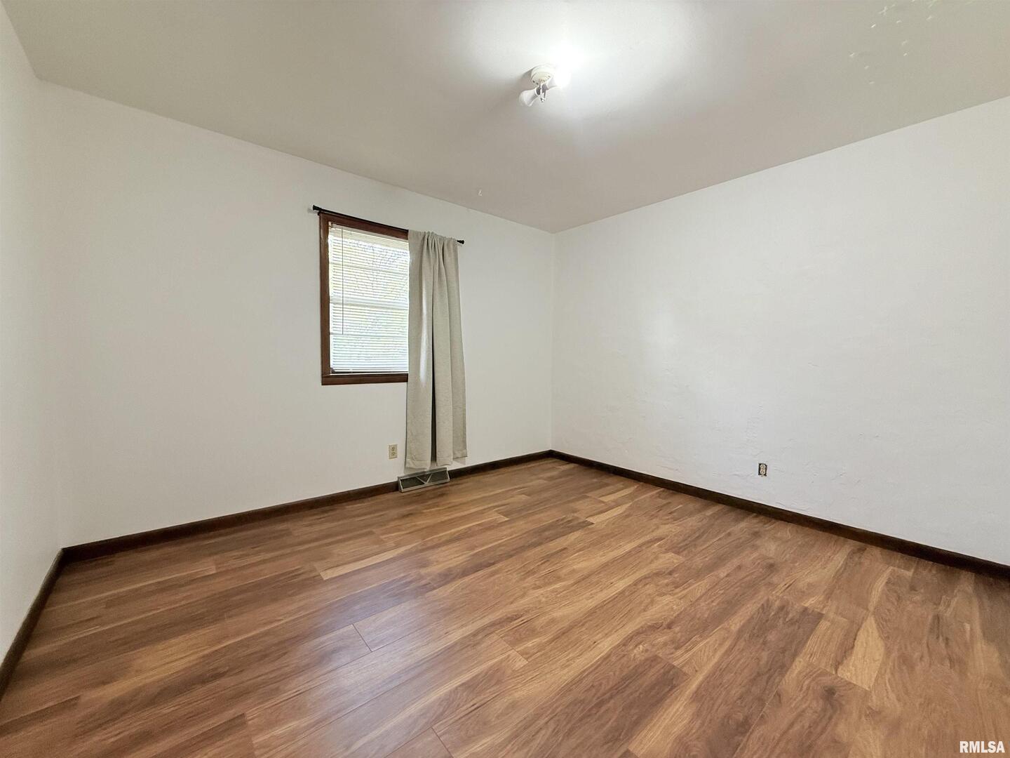 8375 Highway 145 Harrisburg, IL 62946 - Photo 25 of 43