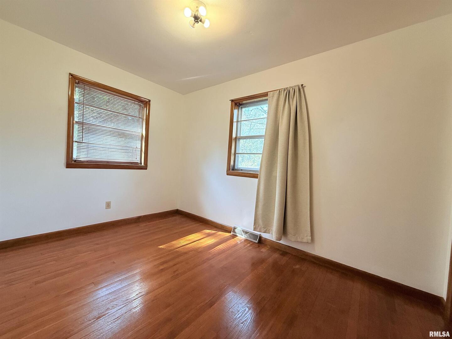 8375 Highway 145 Harrisburg, IL 62946 - Photo 27 of 43