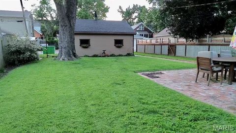 $385,000 | 6125 Marwinette Avenue, St. Louis, MO 63116