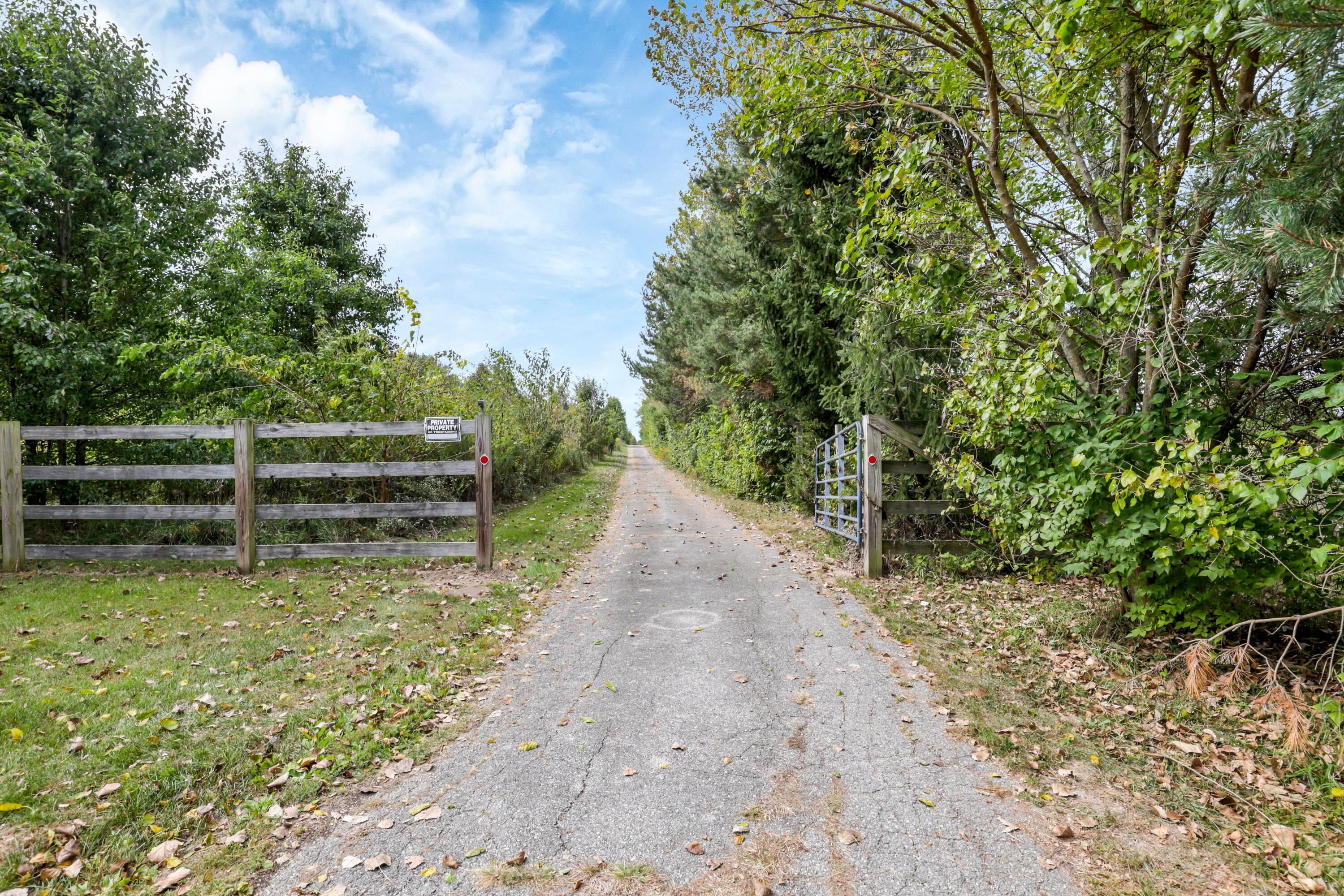 7569 Young Road Orient, OH 43146 - Photo 31 of 74 0N4A5729
