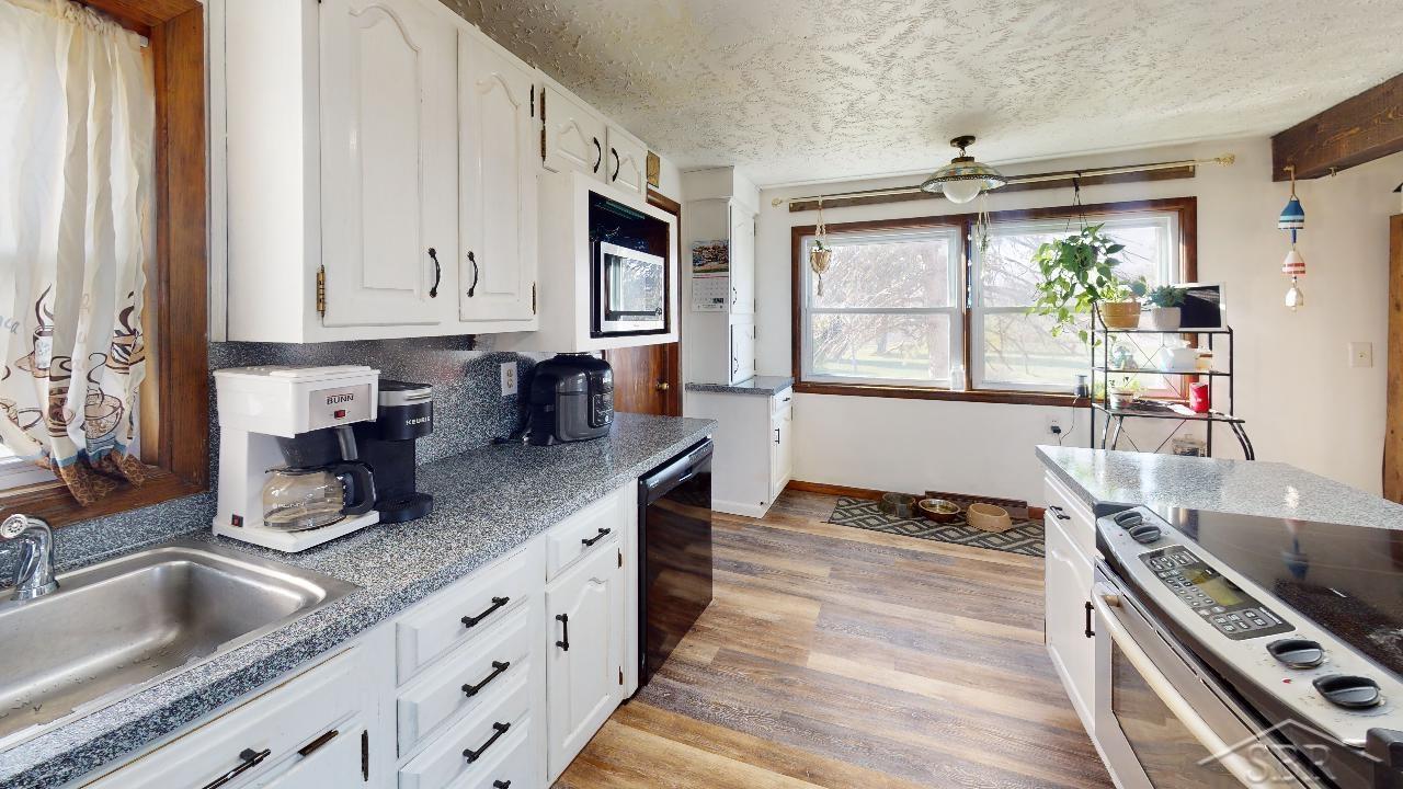 2894 East Lapan Road Pinconning, MI 48650 - Photo 4 of 13