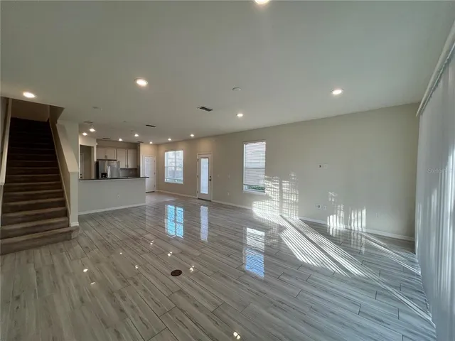 $2,495 | 3965 Plainview Drive, Orlando, FL 32824