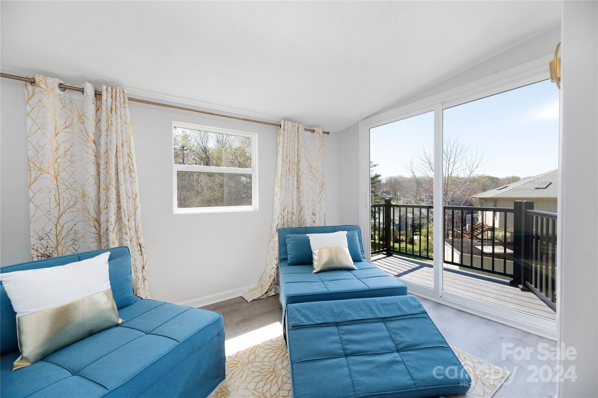 262 Spring Run Road Mooresville, NC 28117 - Photo 27 of 48 a living room with furniture and a window