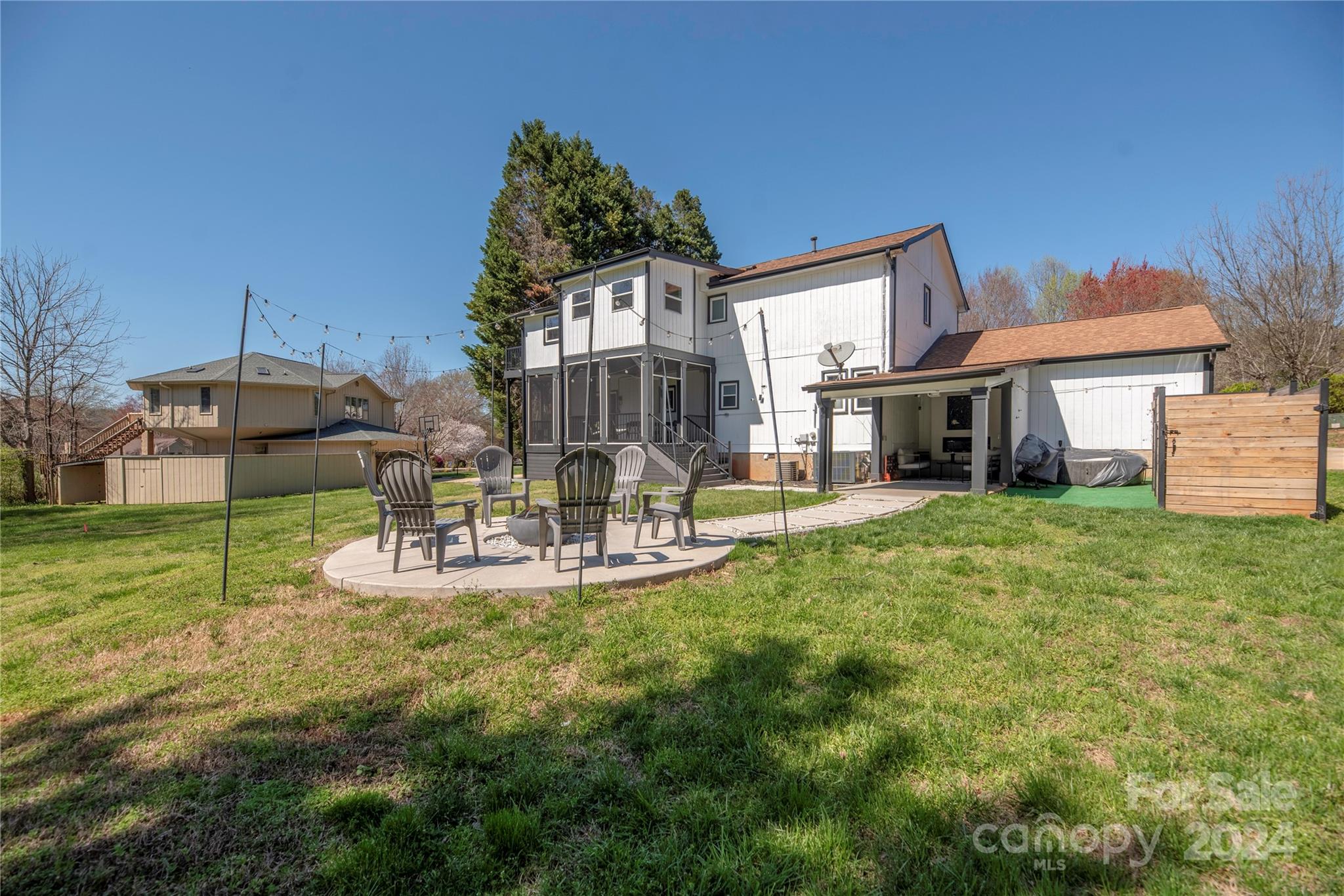 262 Spring Run Road Mooresville, NC 28117 - Photo 45 of 48 a view of a house with backyard and sitting area