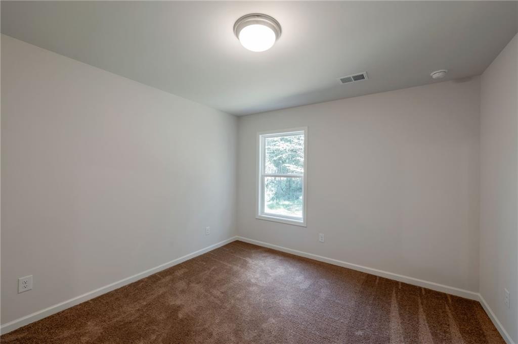 145 Green Row Calhoun, GA 30701 - Photo 11 of 16