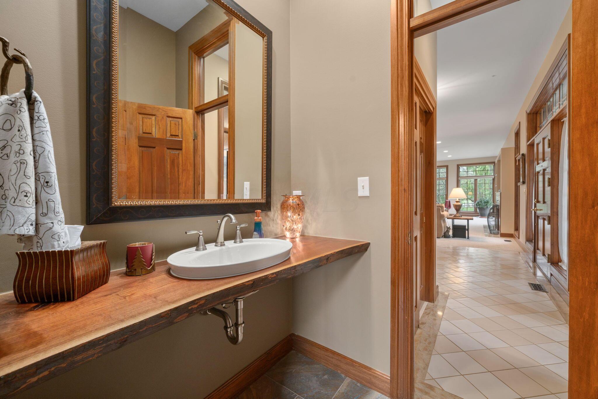 3450 Mann Road Blacklick, OH 43004 - Photo 24 of 134 Half Bathroom