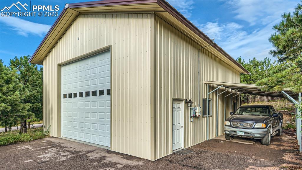 65 Pontiac Loop Monument, CO 80132 - Photo 49 of 49 a house with trees in front of it