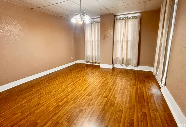 $117,500 | 427 Day Street, Galesburg, IL 61401