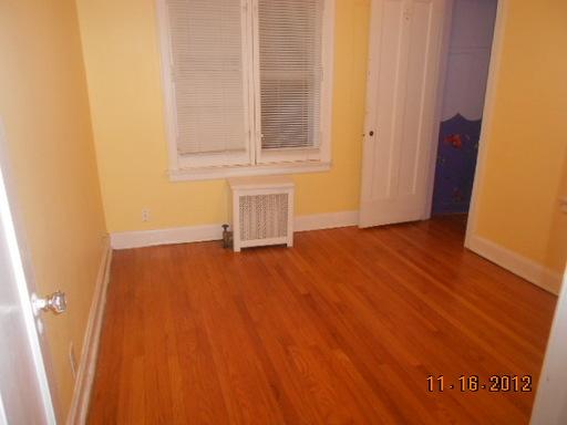 69 Longcommon Road, Unit C2 Riverside, IL 60546 - Photo 5 of 11