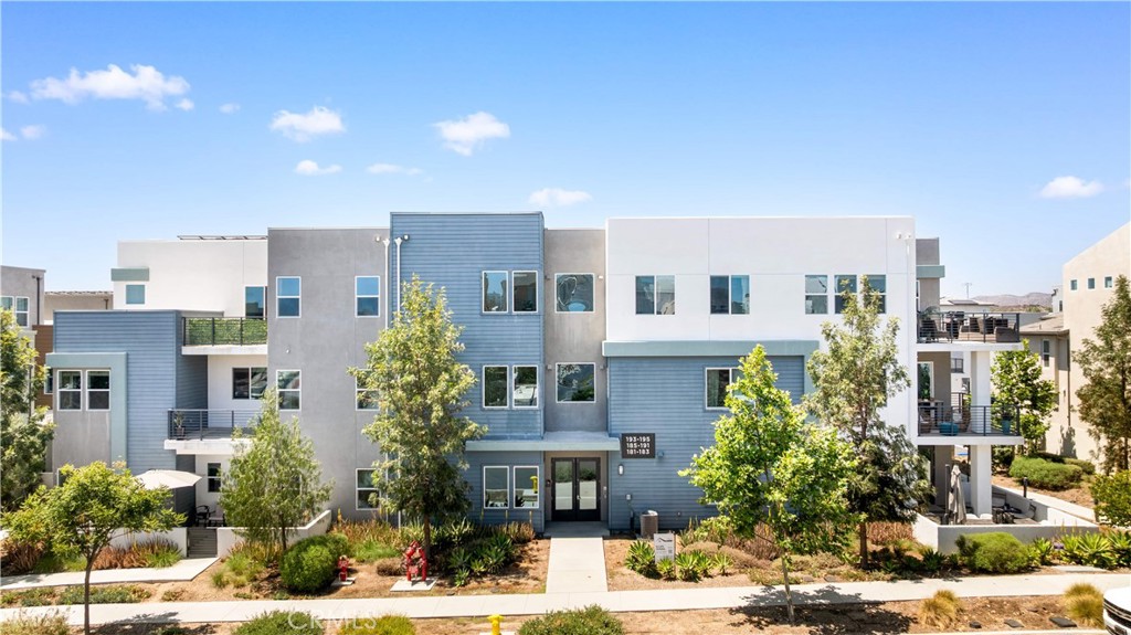 189 Biome Irvine, CA 92618 - Photo 10 of 72