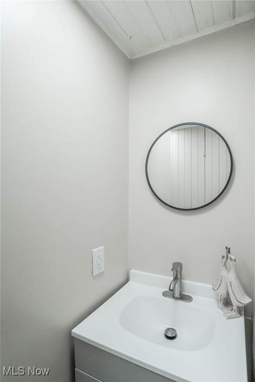 6930 Waterloo Road Atwater, OH 44201 - Photo 25 of 35 Full Bathroom