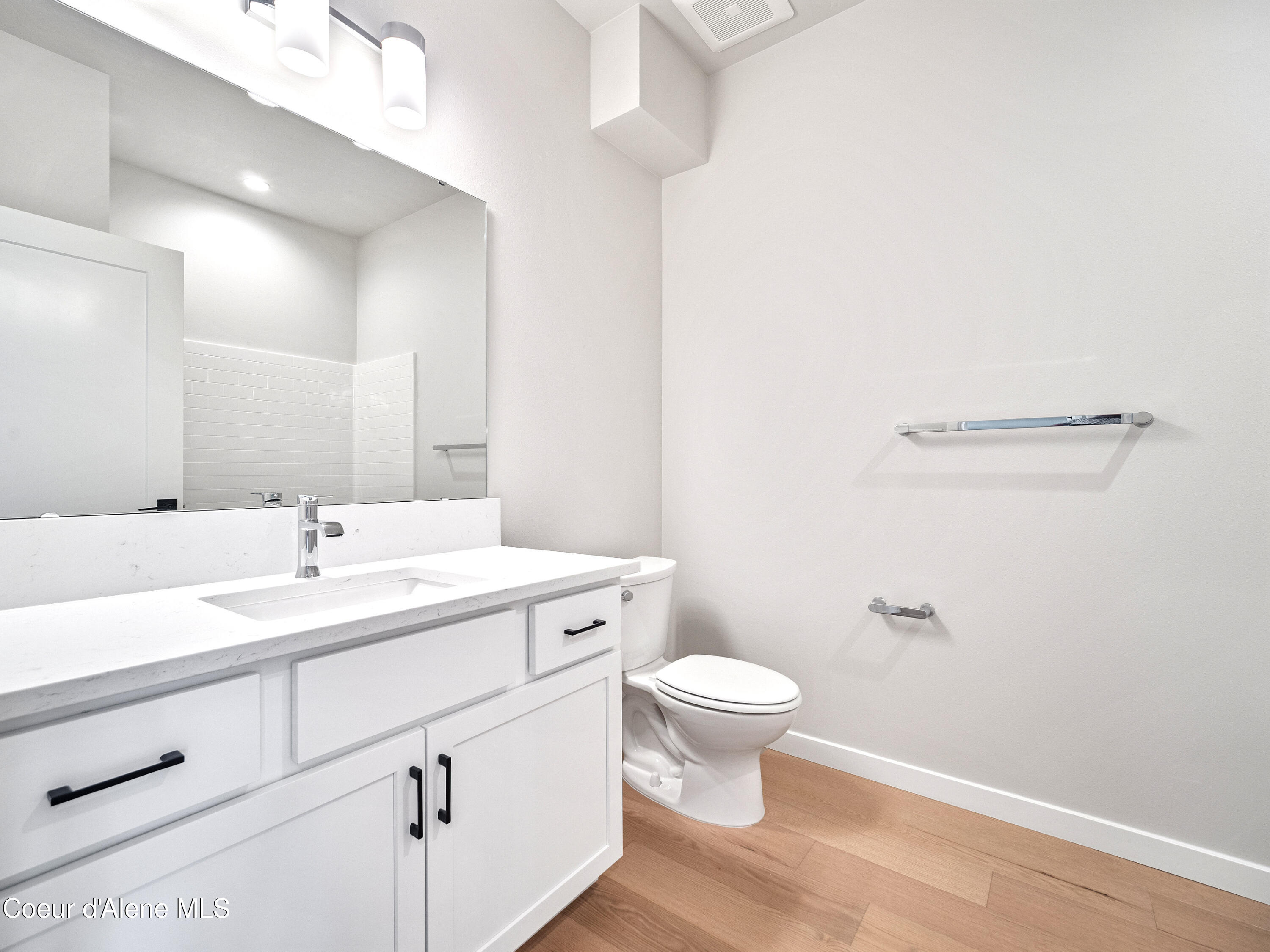 1035 East RR Avenue Post Falls, ID 83854 - Photo 14 of 43 web_Vista_1035_8_24_14