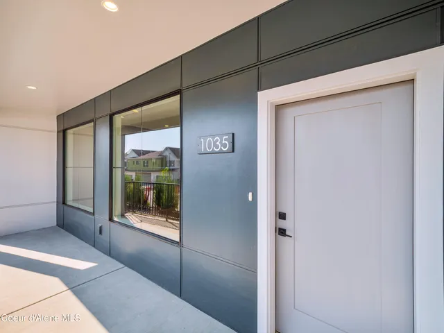 $685,000 | 1035 East RR Avenue, Post Falls, ID 83854