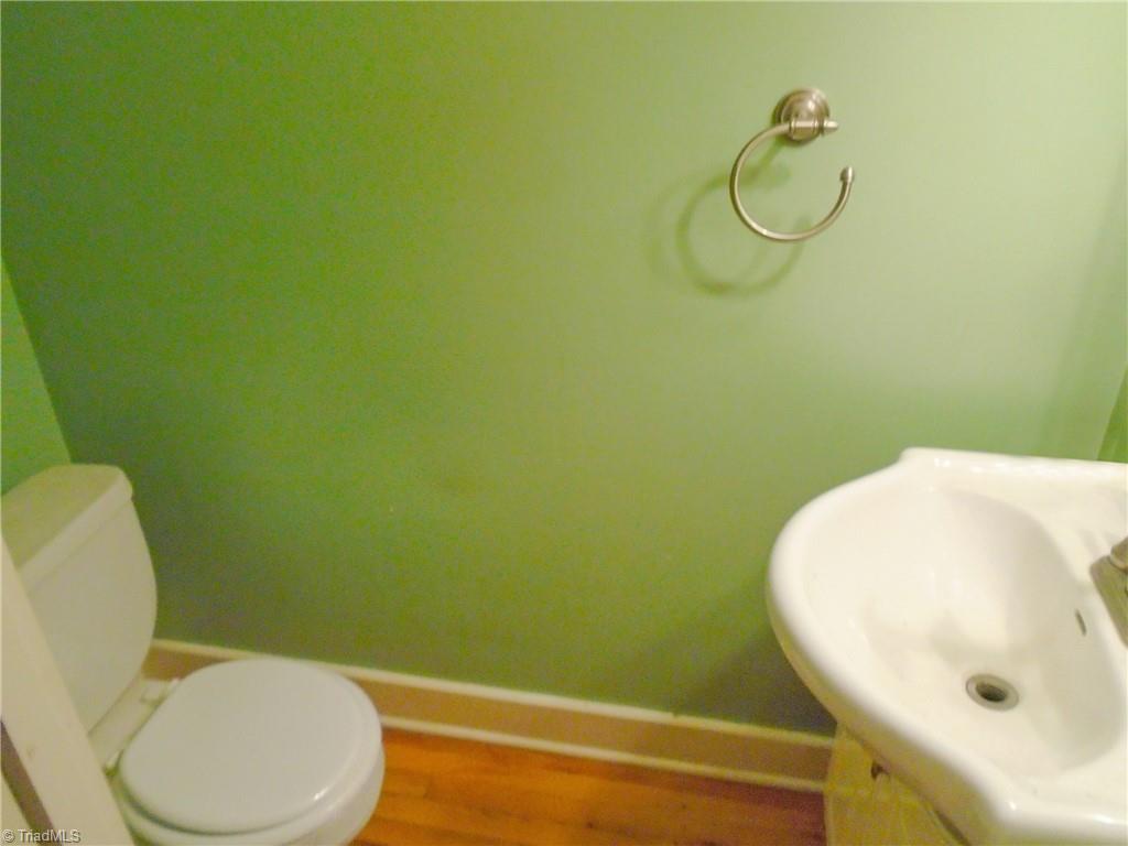 516 Hiatt Road Mount Airy, NC 27030 - Photo 12 of 14 1/2 bath up