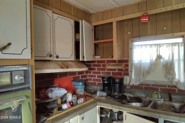 $300,000 | 65 South Mountain Road, Apache Junction, AZ 85120