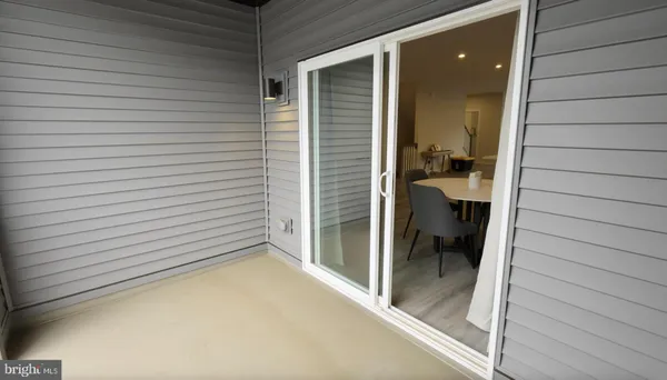 $695,000 | 4619 Olivine Drive, Chantilly, VA 20151