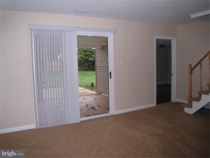 109 Goldengate Road Levittown, PA 19057 - Photo 6 of 23 Living Room