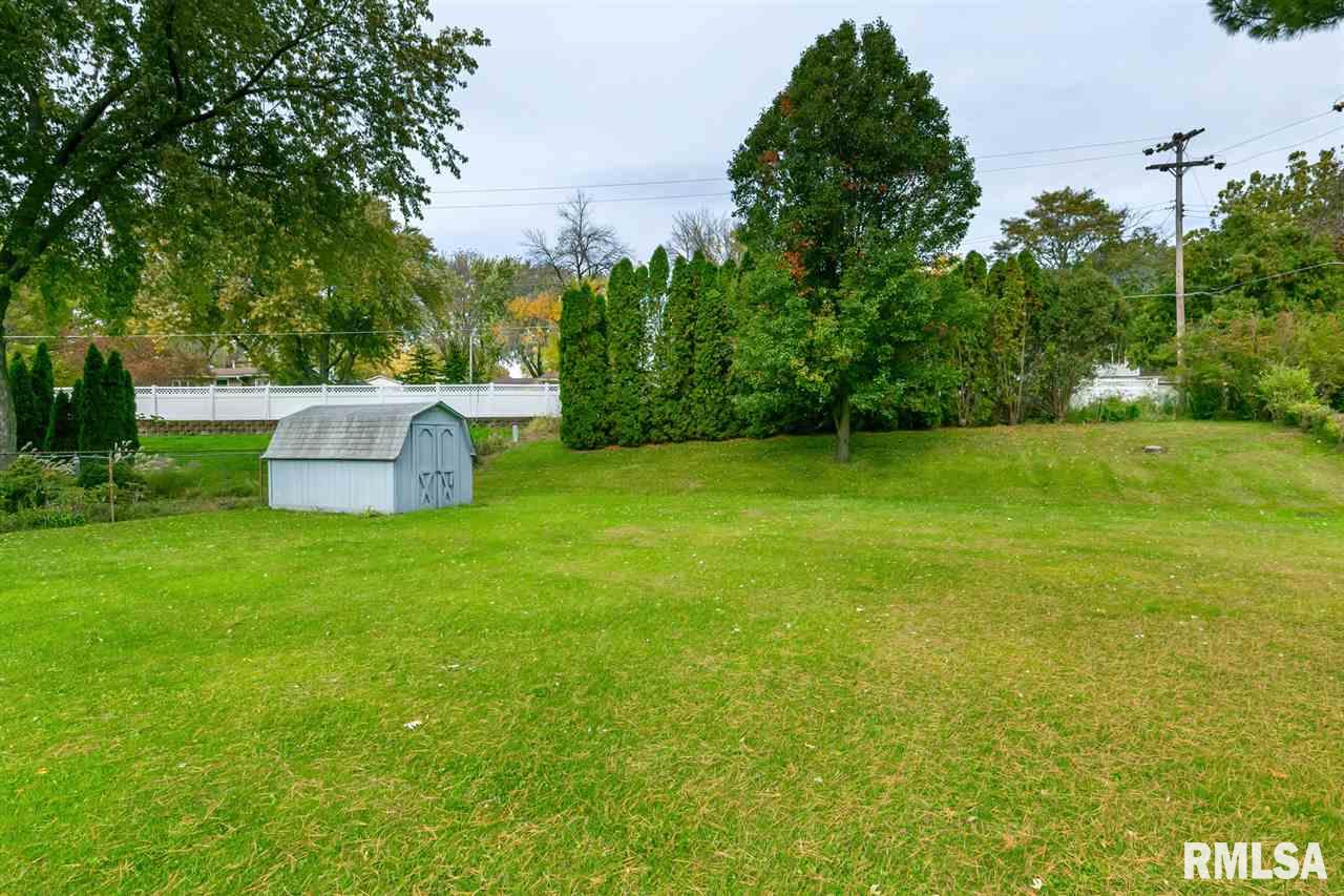506 Westerfield Road Davenport, IA 52806 - Photo 21 of 24 Gallery Image 21