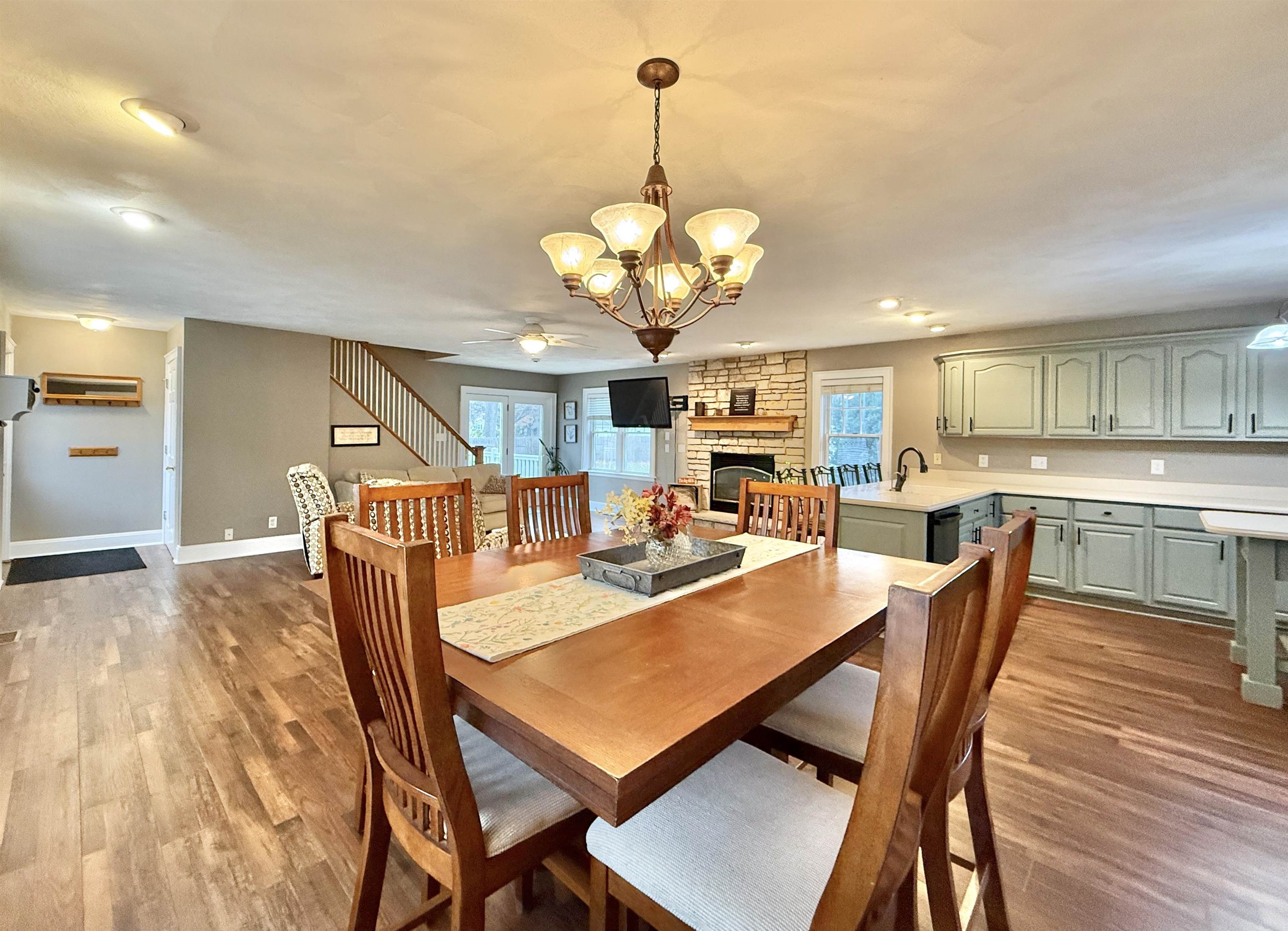 1719 Emerson Street Beloit, WI 53511 - Photo 17 of 33