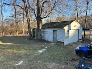 11707 Zilles Road Blackstone, VA 23824 - Photo 18 of 20 a front view of a house with a yard
