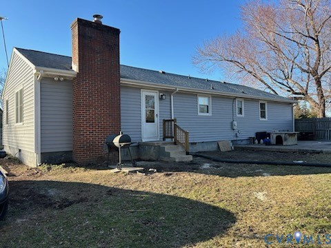 11707 Zilles Road Blackstone, VA 23824 - Photo 2 of 20 a front view of a house with garden